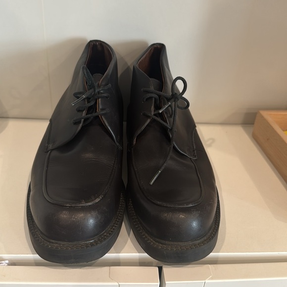 BANANA REPUBLIC- Classic Black Leather Men's‎ Shoes - Picture 2 of 8